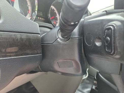 Used 2017 Dodge Grand Caravan SE w/ Power Window Group FWD image 19