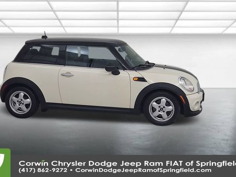 Used 2011 MINI Cooper Hardtop image 17