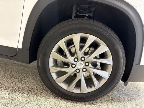 Used 2026 Buick Enclave Preferred FWD image 33