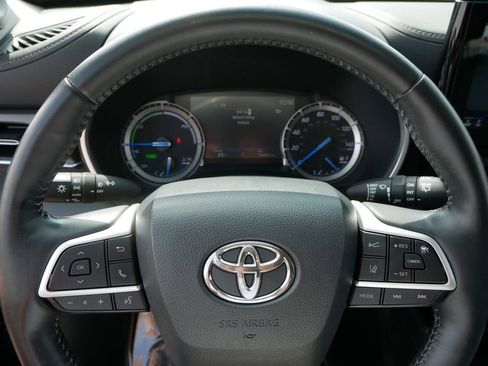 Used 2022 Toyota Highlander Limited AWD/4WD image 26