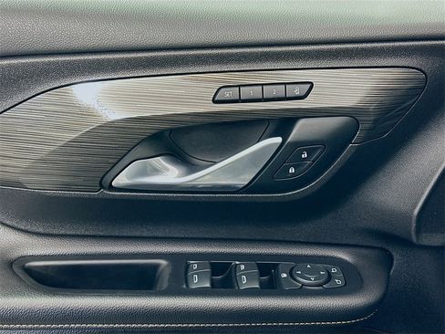 Used 2019 GMC Terrain SLT w/ Preferred Package image 17