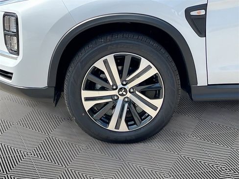 Used 2025 Mitsubishi Outlander Sport ES image 29