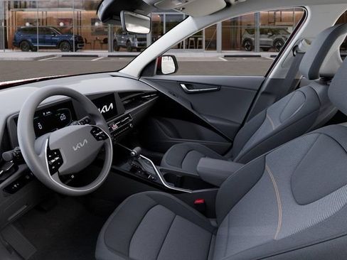 Used 2026 Kia Niro LX FWD image 18