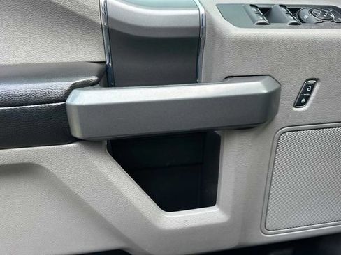 Used 2018 Ford F150 XLT w/ Equipment Group 302A Luxury image 10