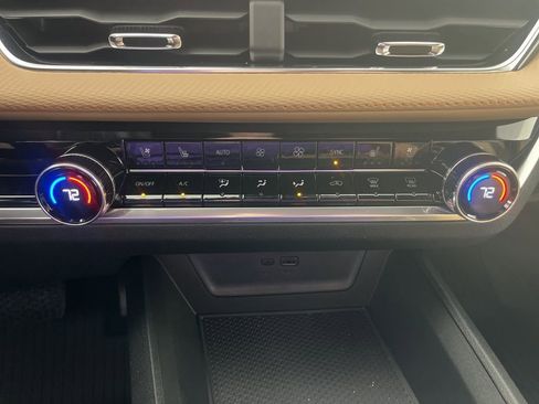 New 2026 Chevrolet Equinox ACTIV w/ Convenience Package III image 37