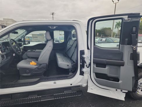 New 2026 Ford F250 XL w/ XL Driver Assist Package image 18