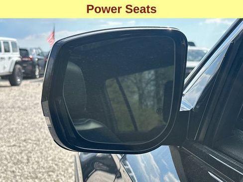 Used 2025 Jeep Grand Cherokee L Limited AWD/4WD image 7