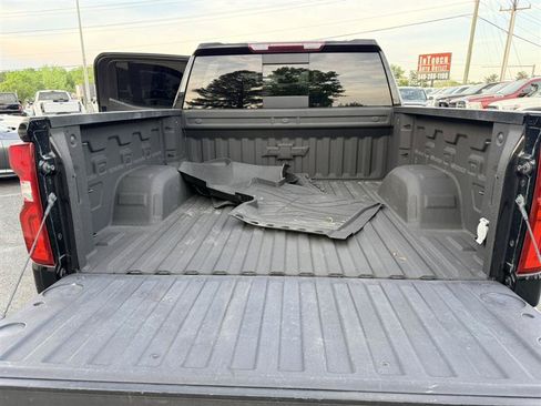 Used 2021 Chevrolet Silverado 1500 LT Trail Boss w/ Convenience Package II AWD/4WD image 18