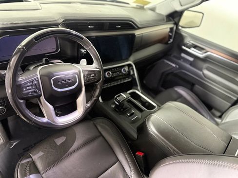 Used 2024 GMC Sierra 1500 Denali AWD/4WD image 19