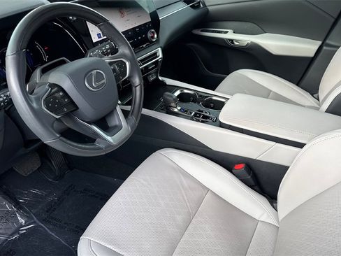 Used 2024 Lexus RX 350h image 9