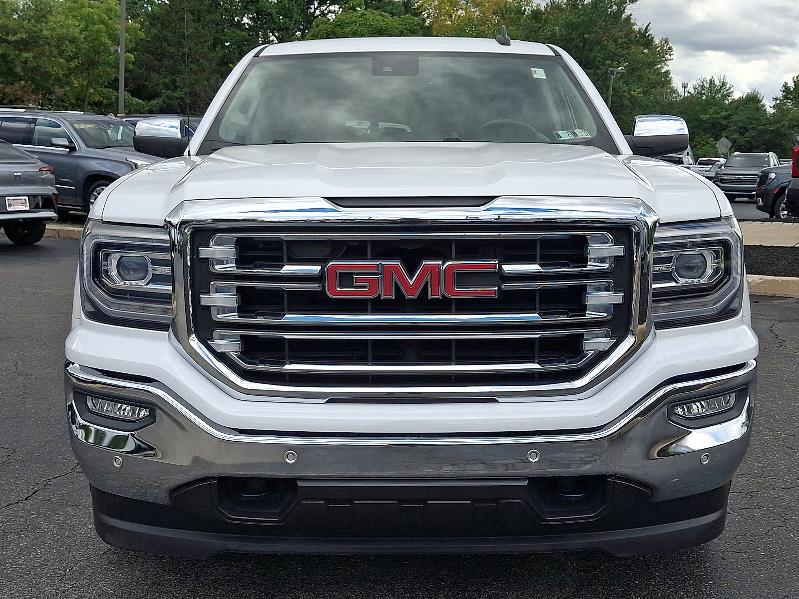 Used 2018 GMC Sierra 1500 SLT AWD/4WD image 2