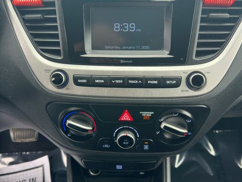 Used 2019 Hyundai Accent SE image 21