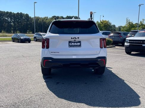New 2026 Kia Sorento SX Prestige w/ Olive Brown Leather Package image 6