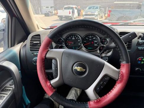 Used 2011 Chevrolet Silverado 2500 LT w/ Interior Plus Package AWD/4WD image 14