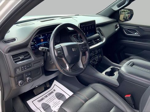 Used 2022 Chevrolet Tahoe RST w/ Luxury Package RWD image 18