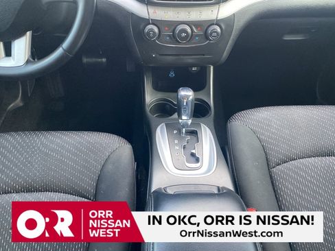 Used 2018 Dodge Journey SE w/ Popular Equipment Group image 27