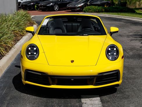 Used 2022 Porsche 911 Carrera RWD image 8