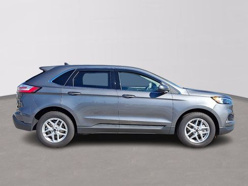Used 2024 Ford Edge SEL w/ Convenience Package image 7