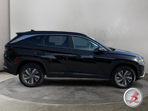 Used 2023 Hyundai Tucson Blue AWD/4WD image 8