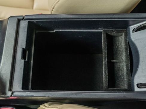 Used 2011 Lexus CT 200h Premium FWD image 31