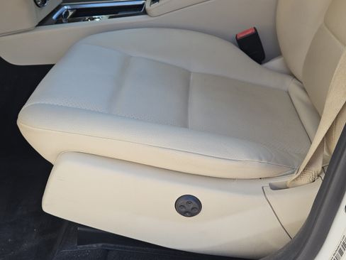 Used 2015 Mercedes-Benz GLK 350 2WD image 19