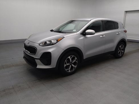 Used 2020 Kia Sportage LX FWD image 2