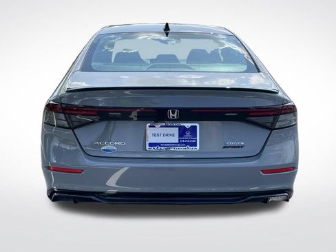 Used 2024 Honda Accord Sport image 5
