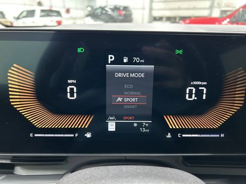 New 2026 Kia Carnival EX image 21