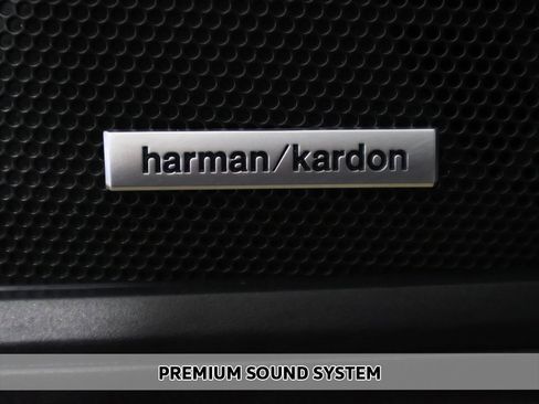 Used 2024 Subaru Outback Touring XT image 5