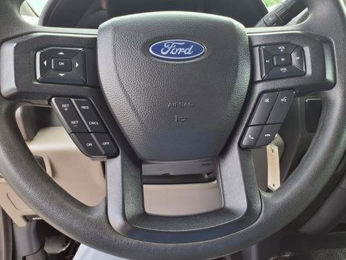 Used 2022 Ford F550 4x4 Regular Cab Super Duty image 15