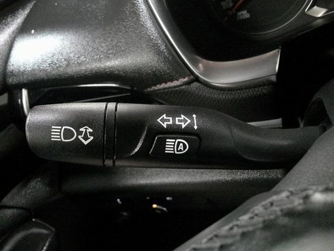 Used 2023 Chevrolet Traverse RS image 41