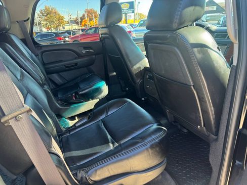 Used 2012 Chevrolet Tahoe LTZ image 10