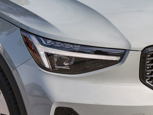 New 2026 Volvo XC40 B5 Plus w/ Protection Package Premier image 4