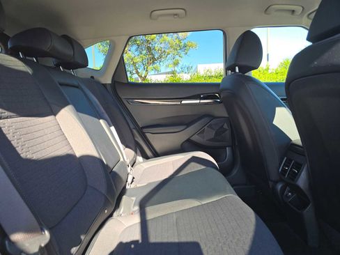 Used 2023 Kia Seltos S w/ Navigation Package image 12