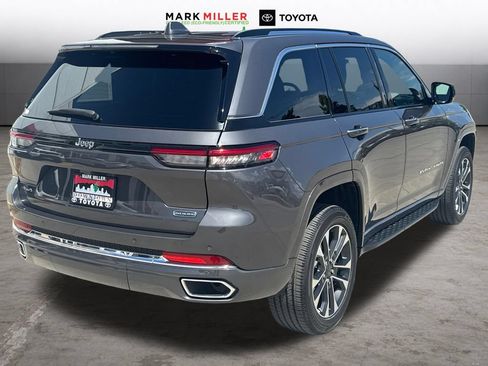 Used 2022 Jeep Grand Cherokee Overland AWD/4WD image 6
