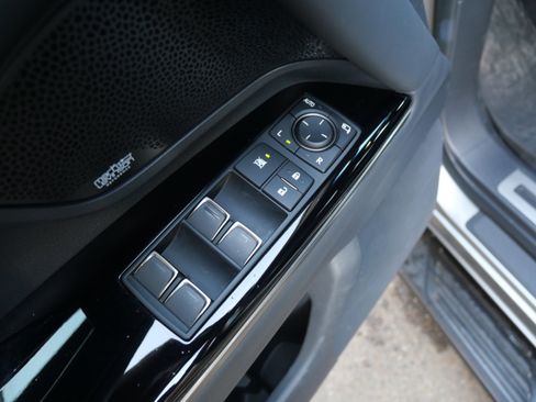 Used 2023 Lexus LX 600 F Sport w/ Accessory Package (Z1) image 7