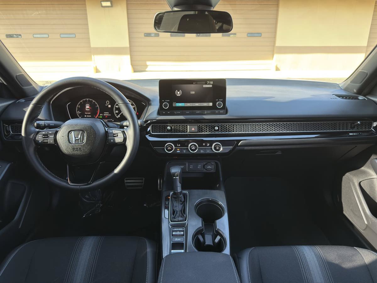 Used 2025 Honda Civic Sport image 14
