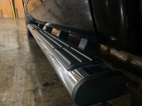 Used 2013 GMC Sierra 1500 SLE w/ Power Tech Package image 11