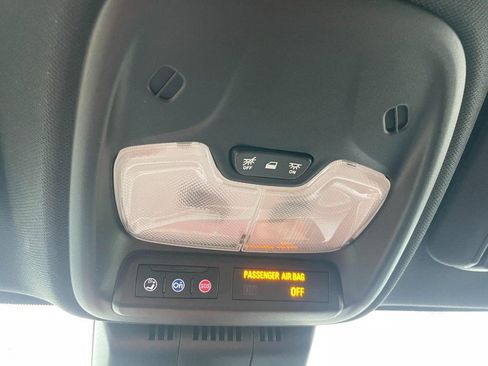 Used 2024 Chevrolet Colorado LT w/ LT Convenience Package image 45