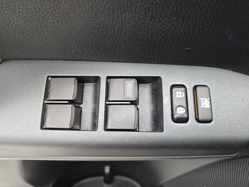 Used 2018 Toyota RAV4 XLE image 27