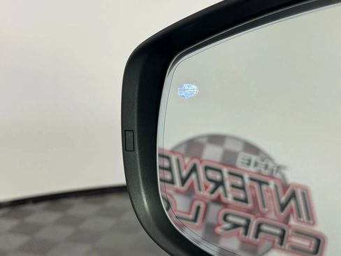 Used 2021 Subaru Crosstrek 2.0i Premium w/ Moonroof Package image 40