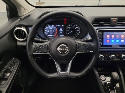Used 2025 Nissan Versa SV w/ Trunk Package FWD image 22