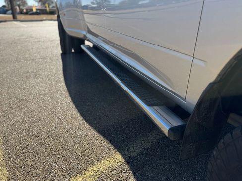 Used 2016 RAM 3500 Tradesman w/ Chrome Appearance Group image 7