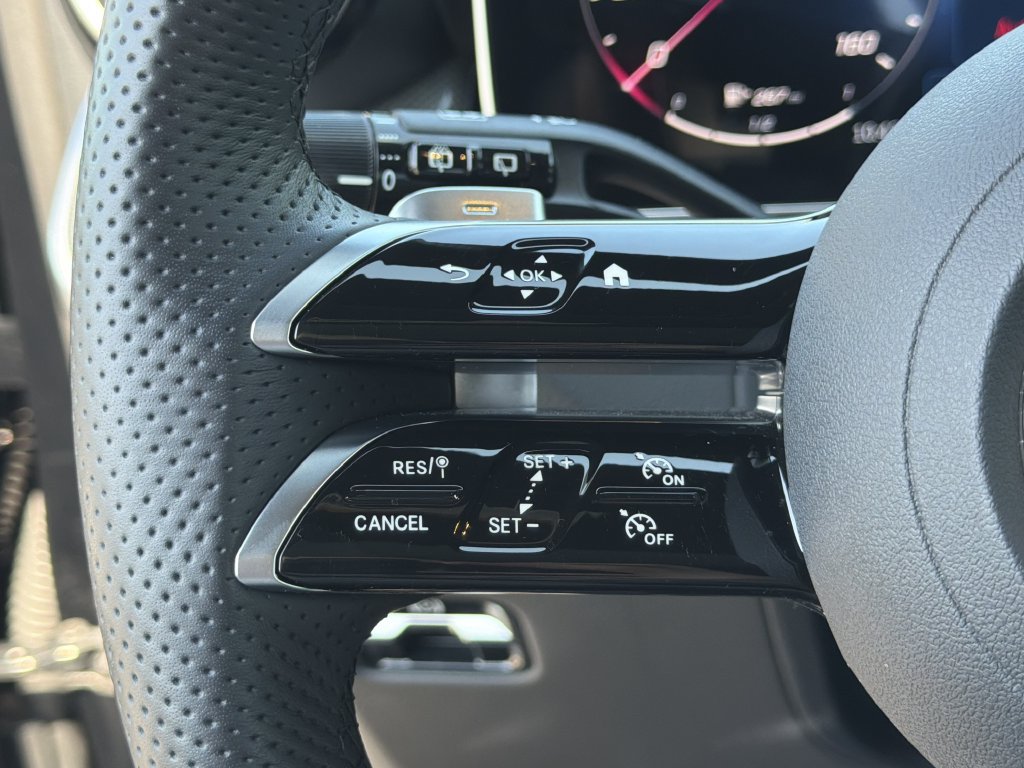 Certified 2026 Mercedes-Benz GLC 300 image 28