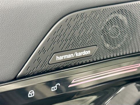 Certified 2026 BMW 530i w/ Premium Package RWD image 18