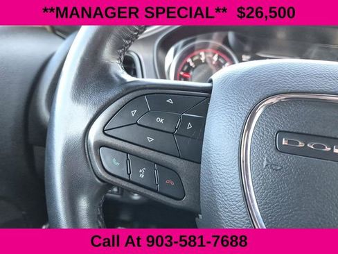 Used 2023 Dodge Challenger SXT image 27