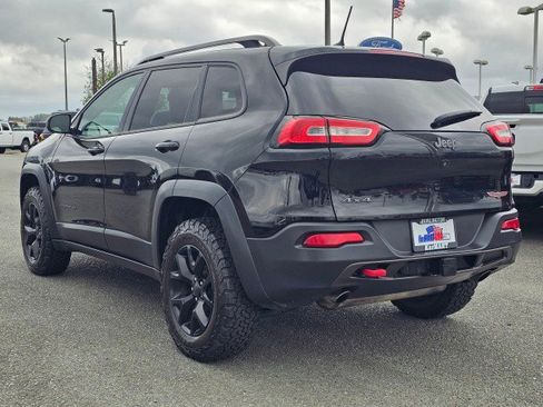 Used 2017 Jeep Cherokee Trailhawk w/ Trailer Tow Group AWD/4WD image 5