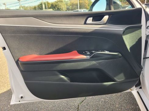 Used 2023 Kia K5 GT-Line image 16