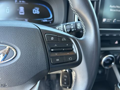 Certified 2023 Hyundai Venue SEL image 31