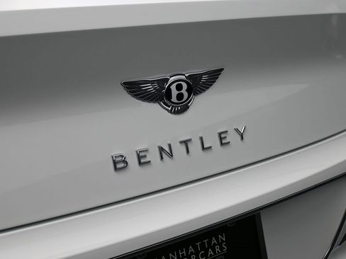 Used 2024 Bentley Continental GT image 14